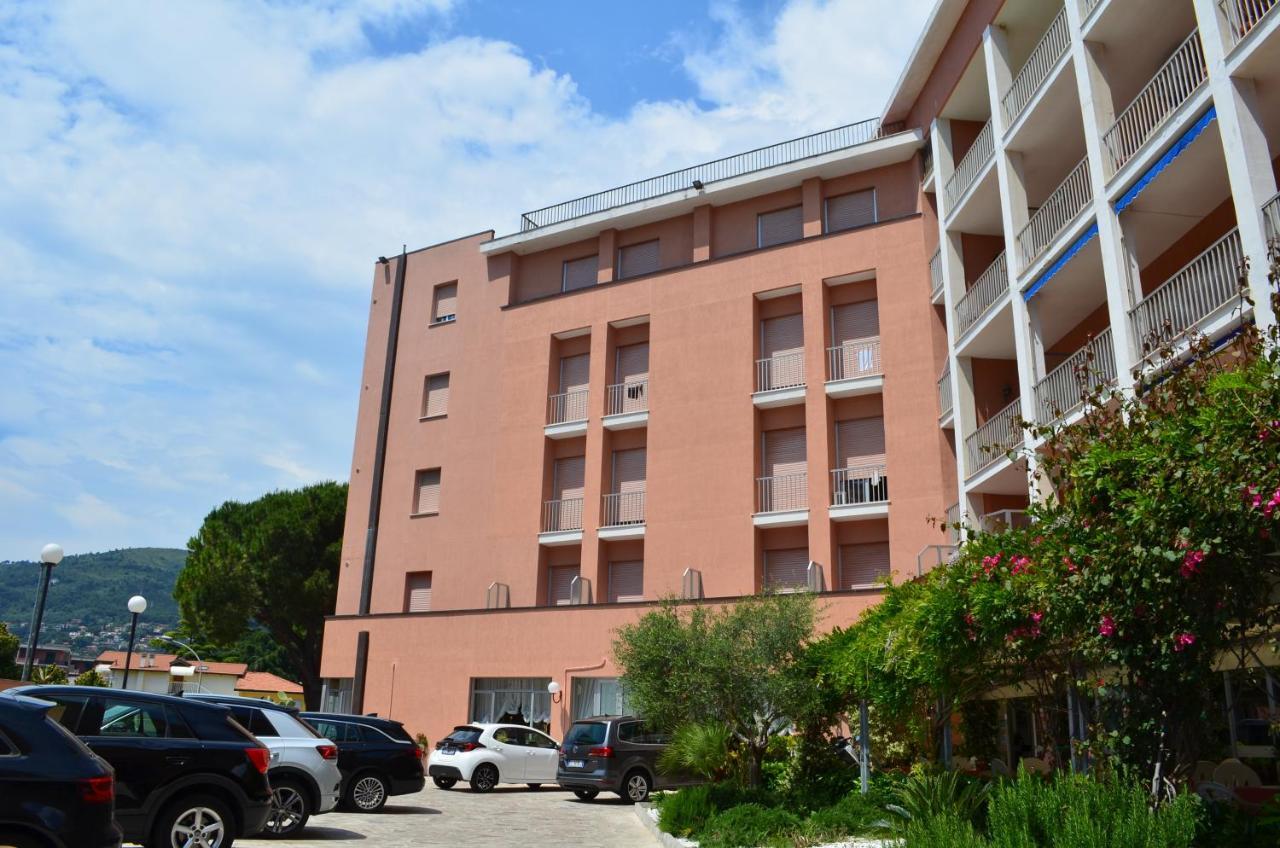 Hotel I Due Gabbiani Citr 9006 Andora Exterior foto